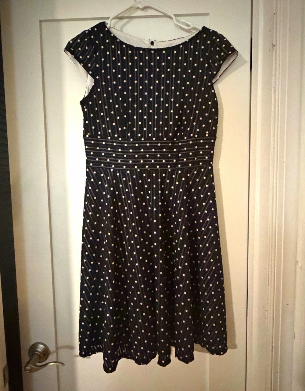 Gabby Skye Black & White Polka Dot A-Line Cap Sleeve Knee Length Dress 6